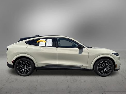 Used 2025 Ford Mustang Mach-E Premium RWD image 5