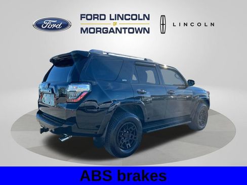 Used 2018 Toyota 4Runner SR5 image 6