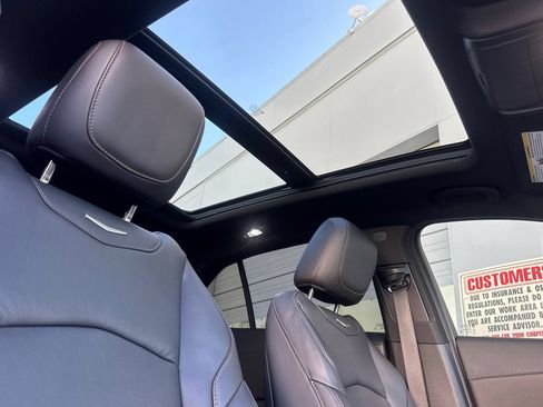 Used 2022 Cadillac XT4 Sport AWD/4WD image 20