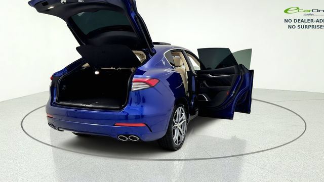 Used 2023 Maserati Levante GT AWD/4WD image 18