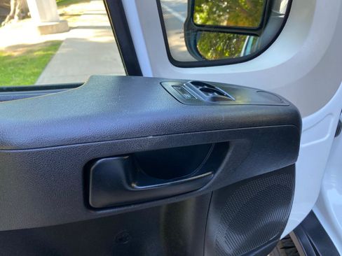Used 2022 RAM ProMaster 2500 w/ Convenience Group FWD image 24