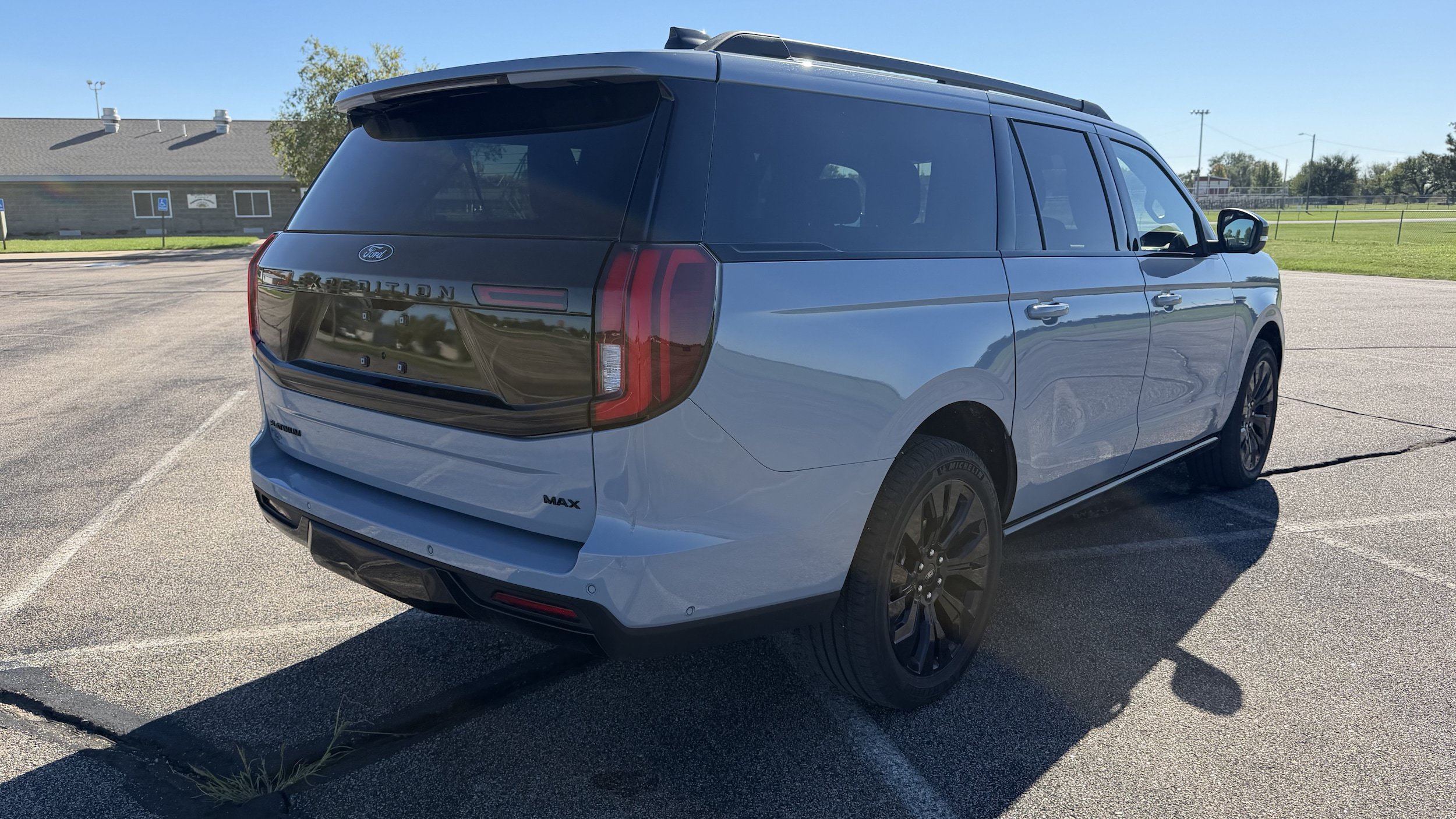 Used 2025 Ford Expedition Max Platinum w/ Stealth Appearance Package AWD/4WD image 3
