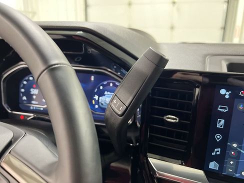 Used 2024 Chevrolet Silverado 3500 High Country w/ High Country Premium Package AWD/4WD image 17