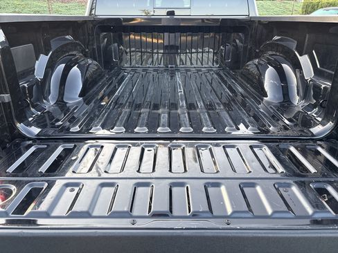 Used 2025 RAM 1500 Big Horn AWD/4WD image 34