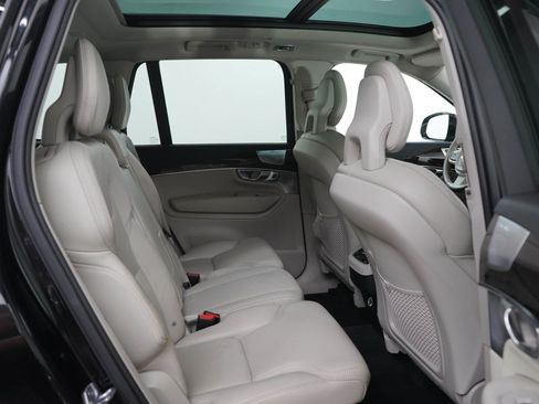 Used 2017 Volvo XC90 T6 Momentum w/ Vision Package AWD/4WD image 12