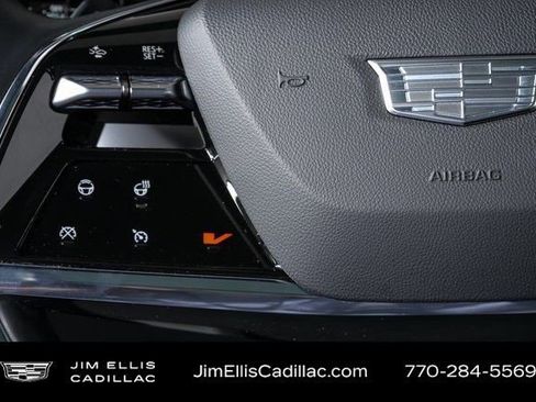 Certified 2026 Cadillac Vistiq Sport image 12