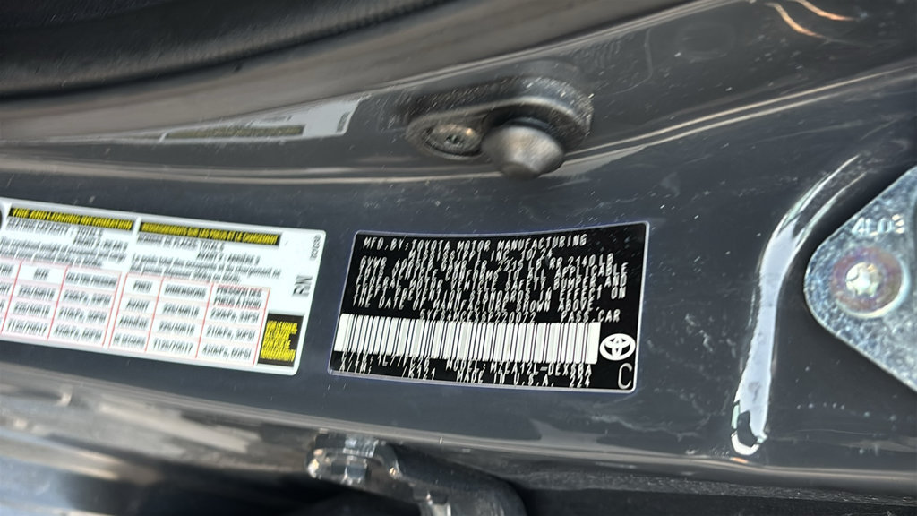 Used 2025 Toyota Corolla SE FWD image 34