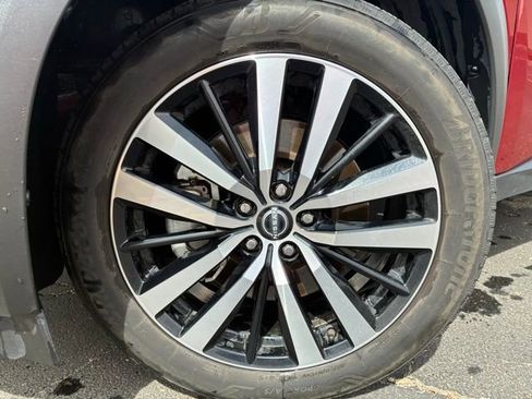 Certified 2023 Nissan Pathfinder Platinum image 10