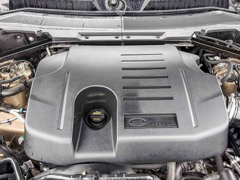 Used 2020 Land Rover Defender 110 X image 26