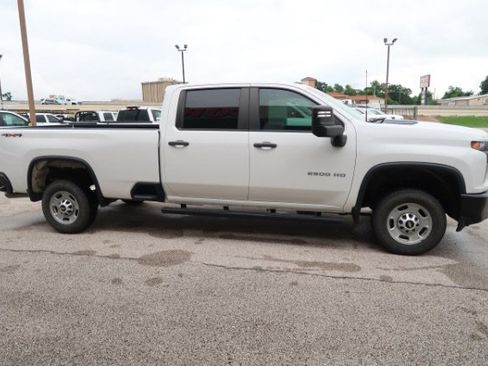 Used 2022 Chevrolet Silverado 2500 W/T w/ WT Convenience Package AWD/4WD image 3