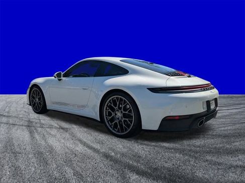 Used 2025 Porsche 911 Carrera image 6