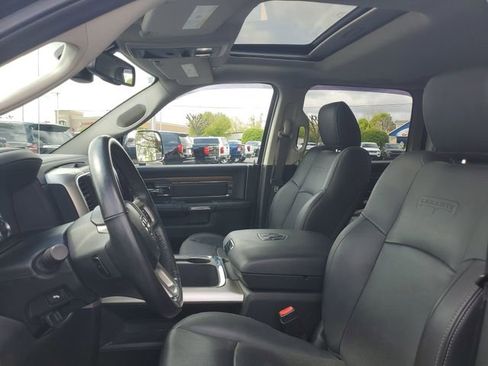 Used 2017 RAM 1500 Laramie w/ Convenience Group AWD/4WD image 19