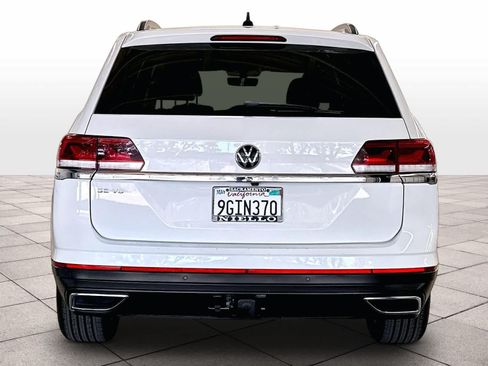 Used 2023 Volkswagen Atlas SE w/ Panoramic Sunroof Package FWD image 8