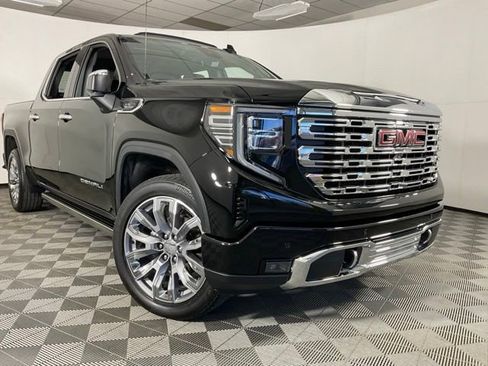 Used 2024 GMC Sierra 1500 Denali w/ Denali Reserve Package AWD/4WD image 52