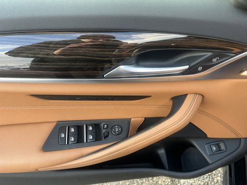 Used 2022 BMW 530i xDrive w/ M Sport Package image 14