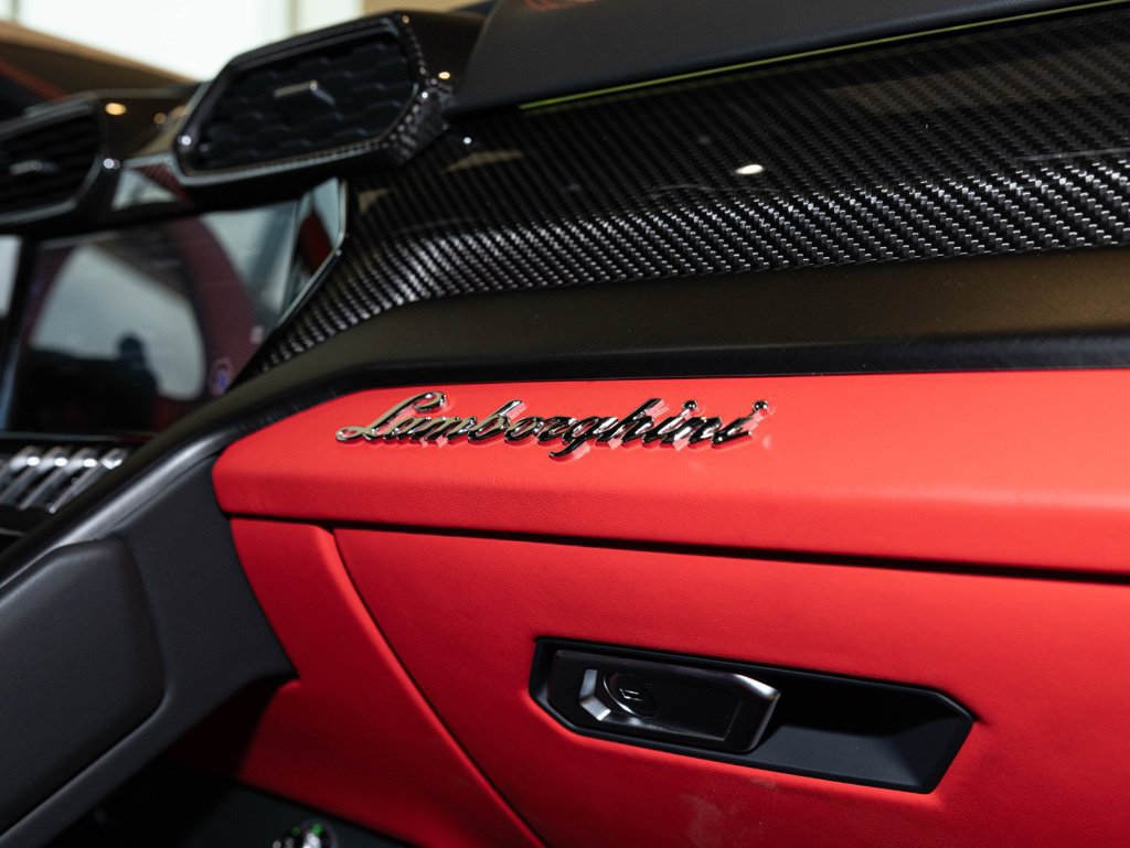 Used 2022 Lamborghini Urus AWD/4WD image 63