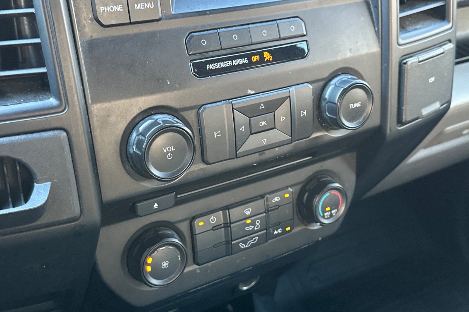 Used 2016 Ford F150 XL w/ Equipment Group 101A Mid RWD image 28