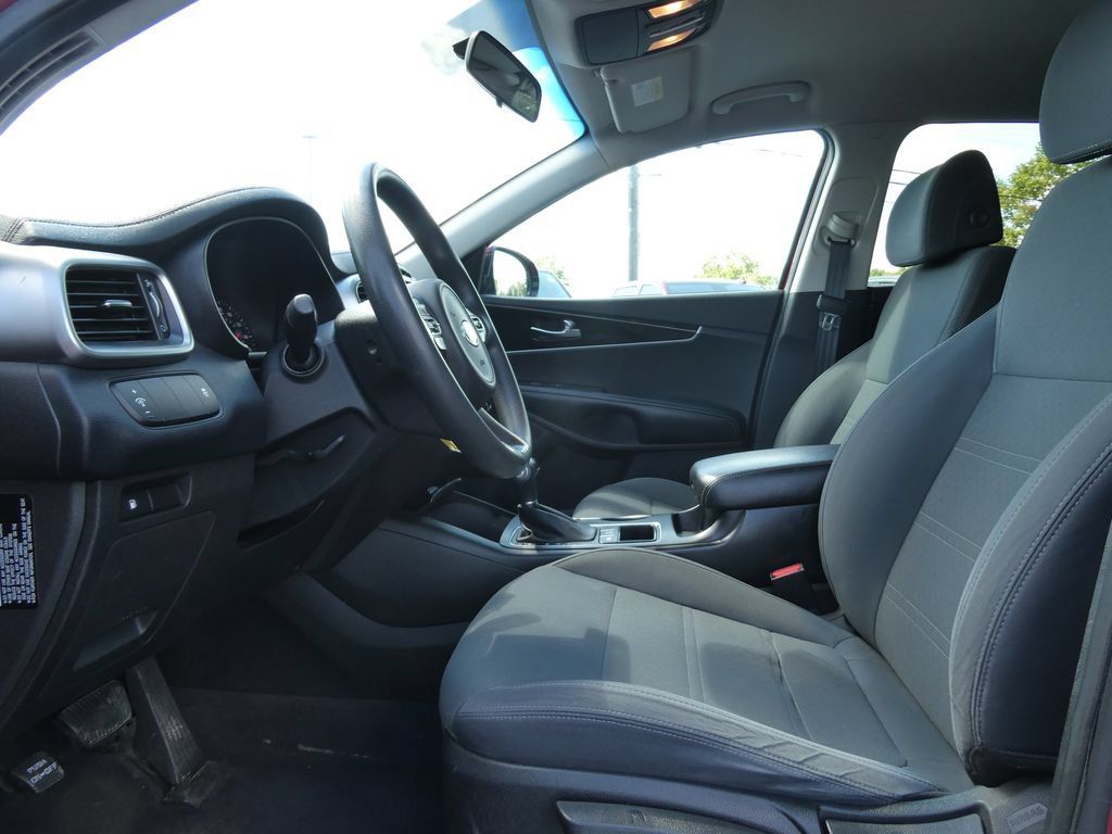 Used 2017 Kia Sorento AWD image 22