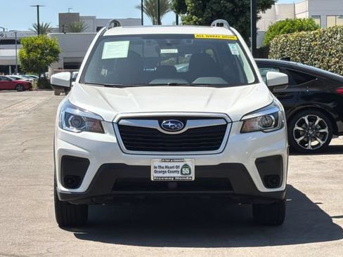 Used 2019 Subaru Forester Premium AWD/4WD image 9