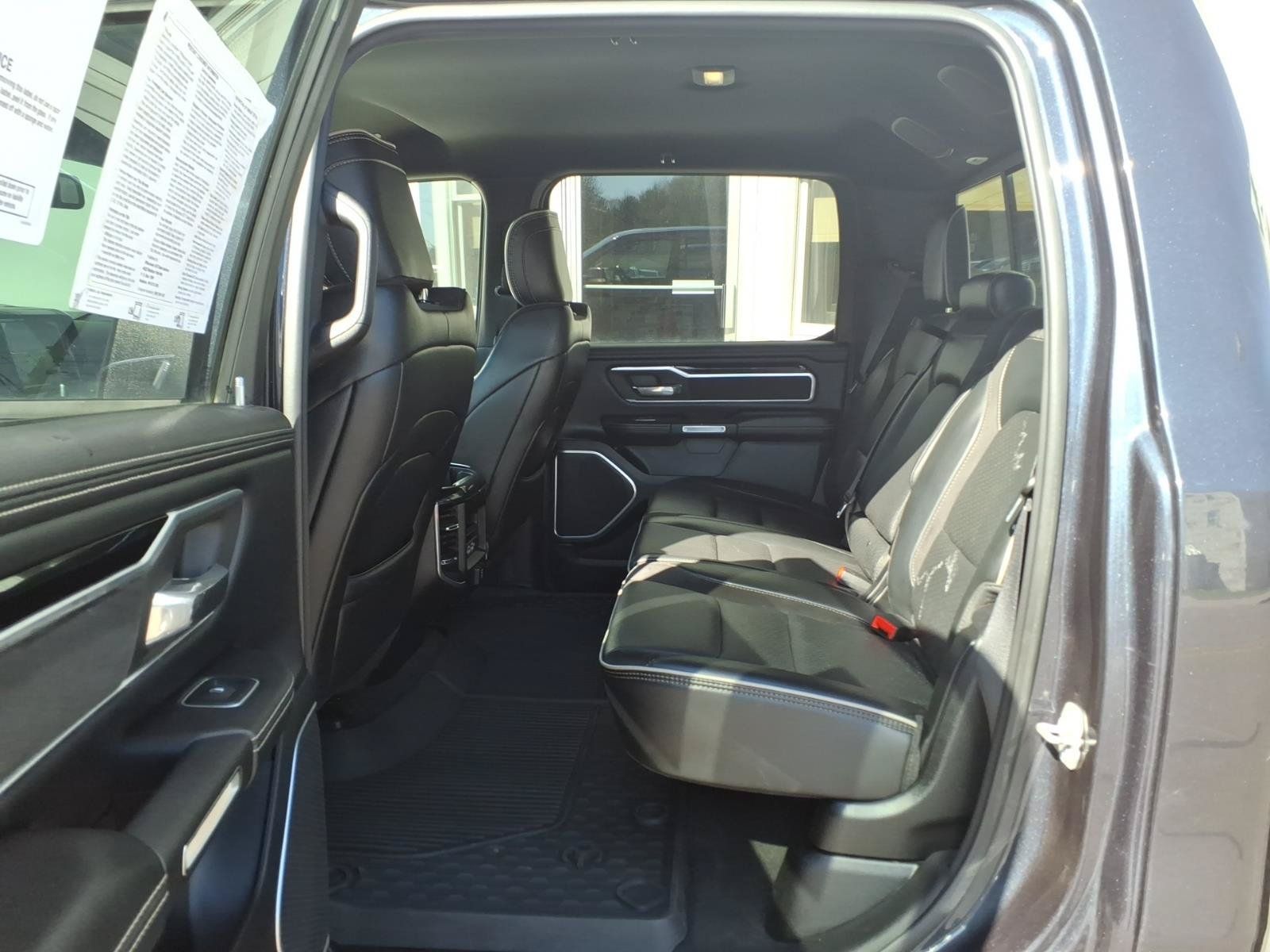 Used 2020 RAM 1500 Laramie w/ Sport Appearance Package AWD/4WD image 9