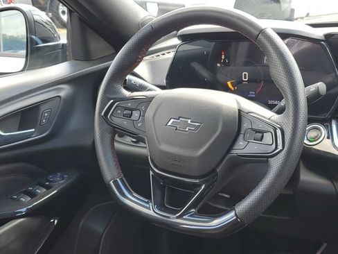 Certified 2025 Chevrolet Trax RS w/ Driver Confidence Package FWD image 13