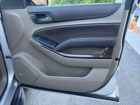 Used 2015 Chevrolet Tahoe LT image 16