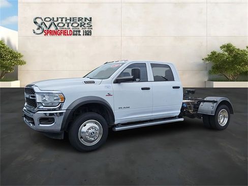 Used 2020 RAM 5500 Tradesman w/ Chrome Appearance Group image 1