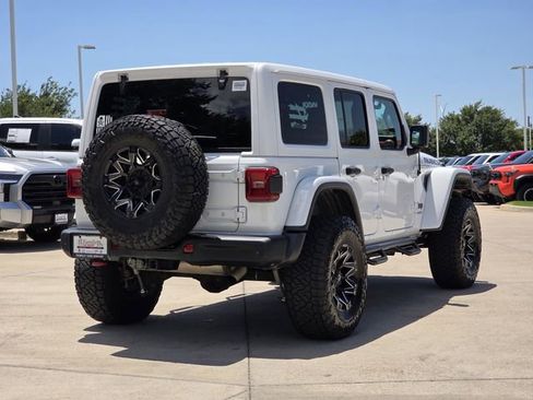 Used 2018 Jeep Wrangler Unlimited Rubicon AWD/4WD image 4