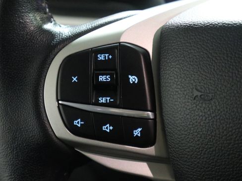 Used 2022 Ford Explorer XLT w/ Equipment Group 202A image 25