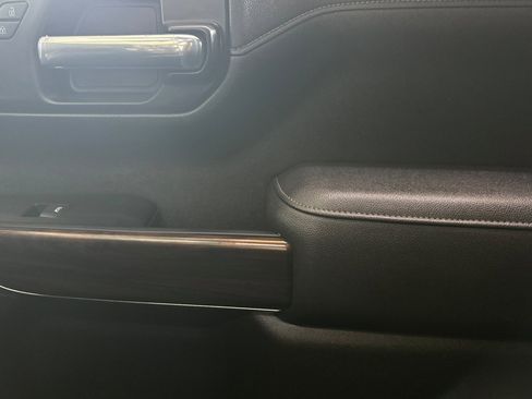 Used 2022 GMC Sierra 1500 SLT w/ SLT Premium Plus Package image 19