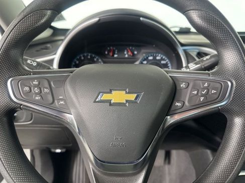 Used 2024 Chevrolet Malibu LT image 11