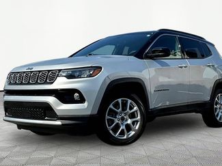 Used 2025 Jeep Compass Limited AWD/4WD video 1