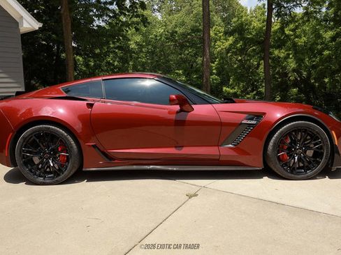 Used 2017 Chevrolet Corvette Z06 RWD image 9