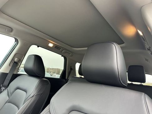 New 2026 Nissan Pathfinder SL image 26