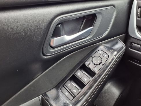 Used 2024 Nissan Rogue SV AWD/4WD image 18