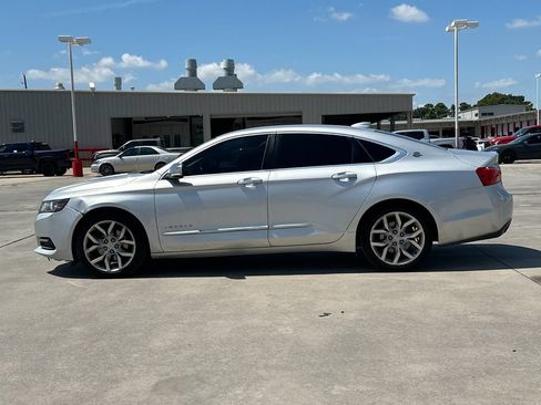 Used 2018 Chevrolet Impala Premier FWD image 3
