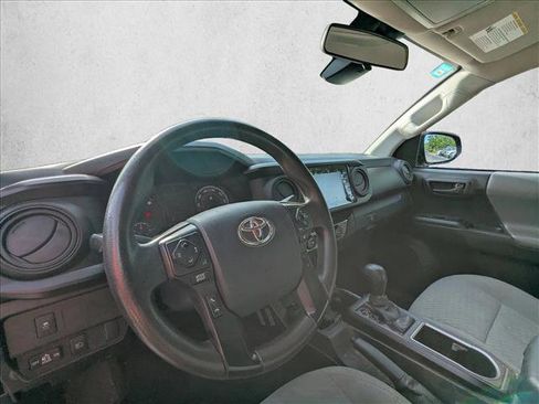 Used 2020 Toyota Tacoma SR w/ SR Convenience Package RWD image 11
