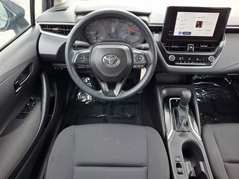 Used 2024 Toyota Corolla LE FWD image 11
