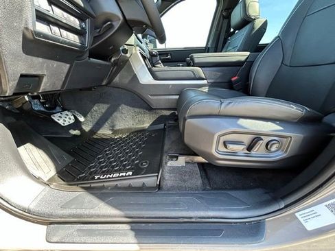 Used 2026 Toyota Tundra Limited AWD/4WD image 31