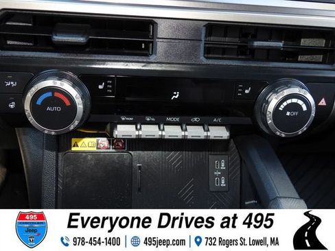 Used 2025 Toyota 4Runner TRD Off-Road AWD/4WD image 25