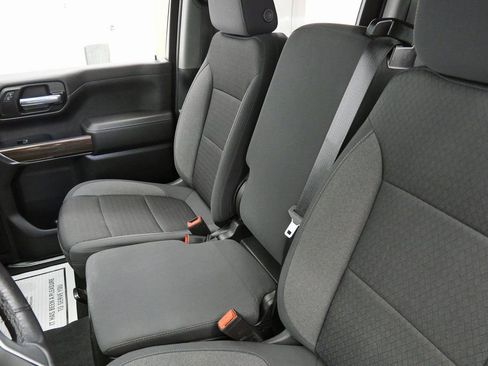 Used 2021 Chevrolet Silverado 1500 RST image 32