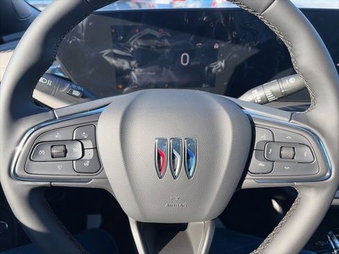 New 2026 Buick Envista Avenir image 21