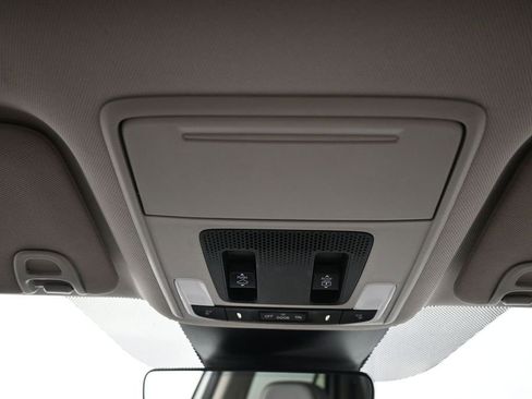 Certified 2023 Honda Pilot Elite image 18
