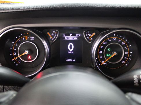 Used 2021 Jeep Wrangler Unlimited Sport AWD/4WD image 38