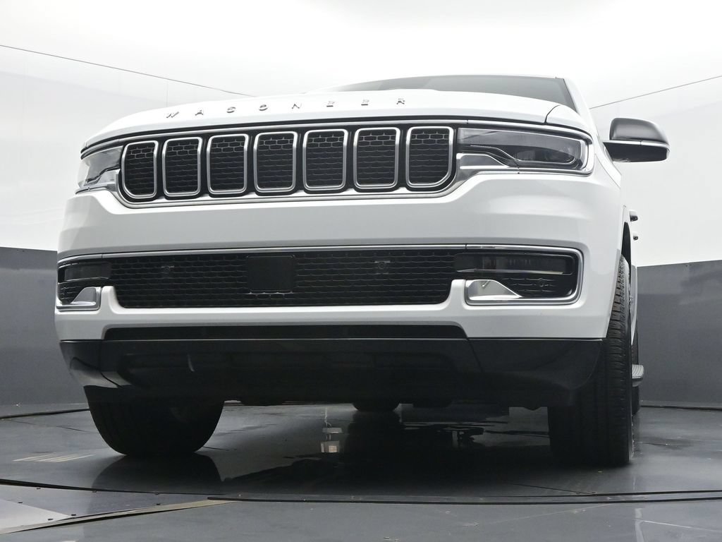 Used 2025 Jeep Wagoneer L 4WD image 51