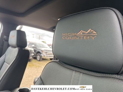 Used 2025 Chevrolet Silverado 2500 High Country w/ High Country Premium Package AWD/4WD image 23