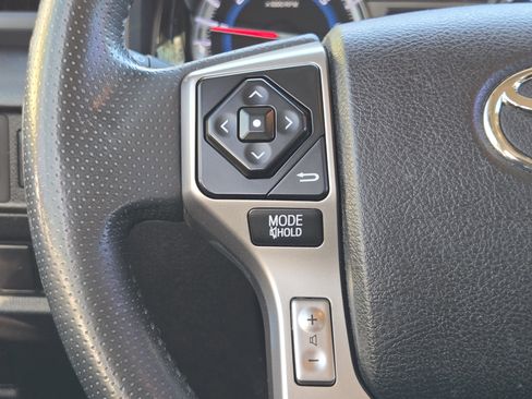 Used 2016 Toyota 4Runner SR5 image 38