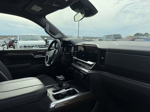 Used 2024 Chevrolet Silverado 1500 RST w/ Convenience Package II image 5
