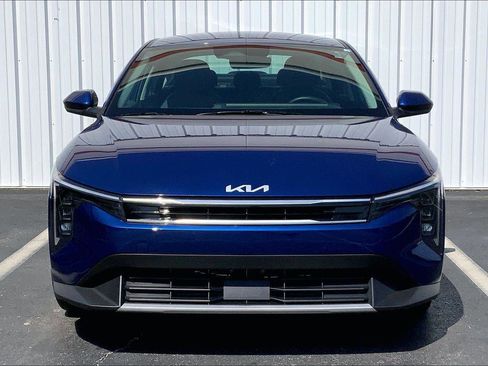 Used 2025 Kia K4 EX FWD image 3