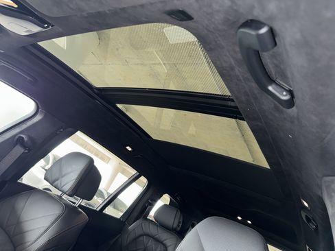 Certified 2025 BMW X7 xDrive40i w/ Executive Package image 32